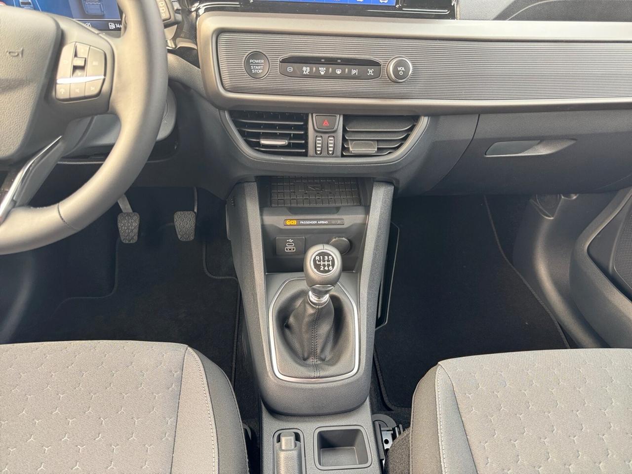 Ford Tourneo Courier 1.0 EcoBoost Titanium