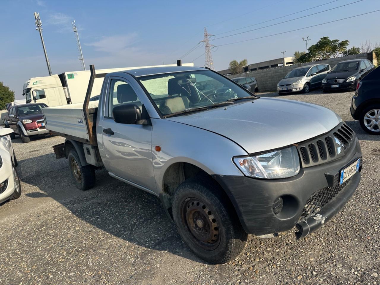 Mitsubishi L200 2.5 DI-D/136CV Single Cab Inform