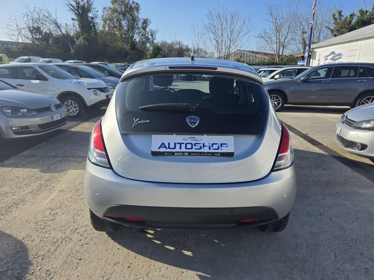 Lancia Ypsilon 1.2 69 CV 5 porte S&S Gold