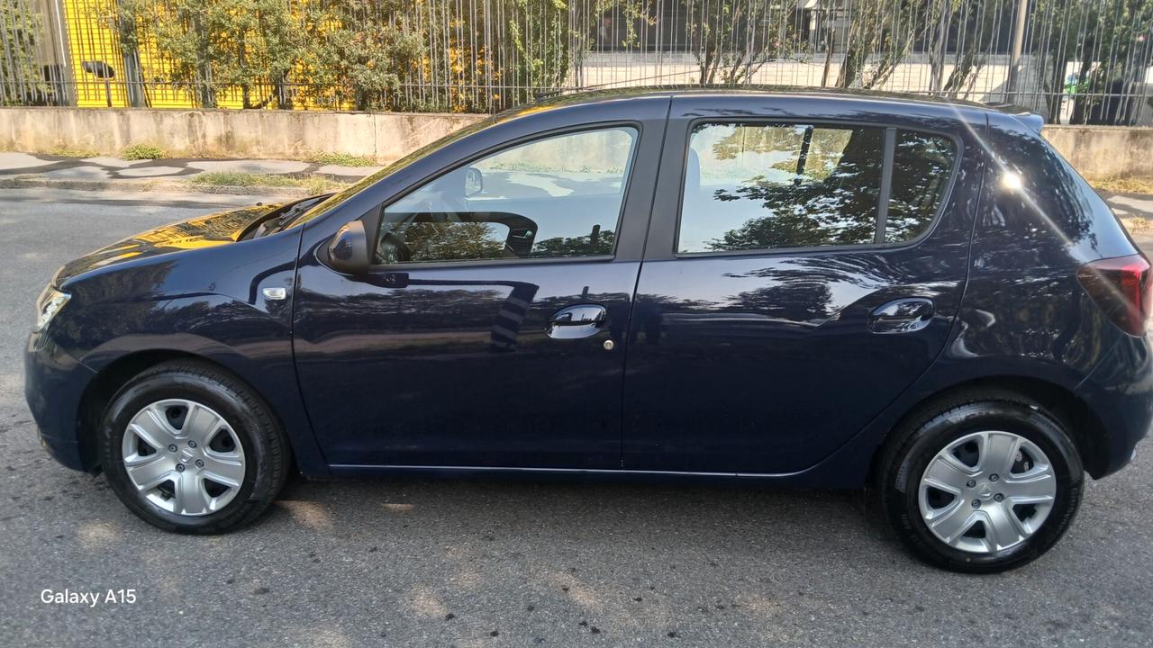 Dacia Sandero 1.0 BENZINA KM 22300