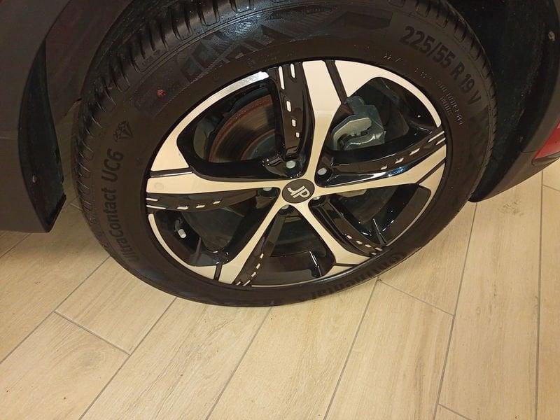 DR AUTOMOBILES DR 6.0 1.5 Turbo CVT Bi-Fuel GPL