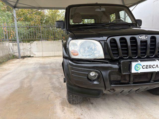 MAHINDRA Goa 2.5 CRDe 4WD 4X4 6 PSOTI KM E MOTORE ORIGINALI