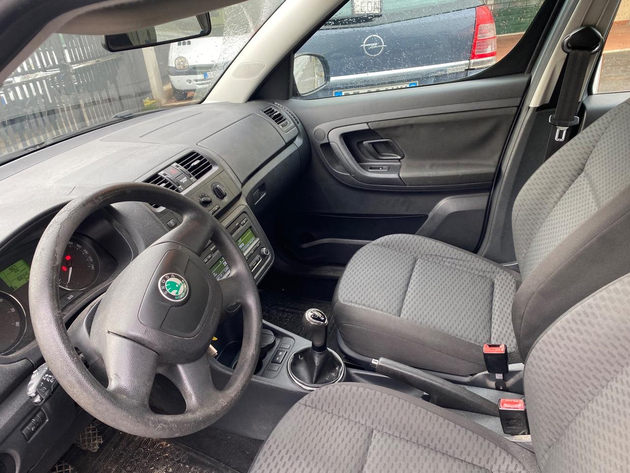 Skoda Roomster 1.2 TSI 86CV Scout