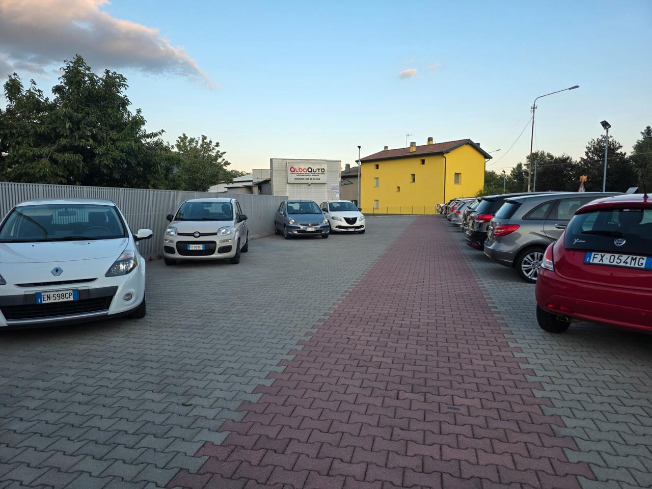 Renault Clio 1.2 75CV perfetta e garantita 12 mesi