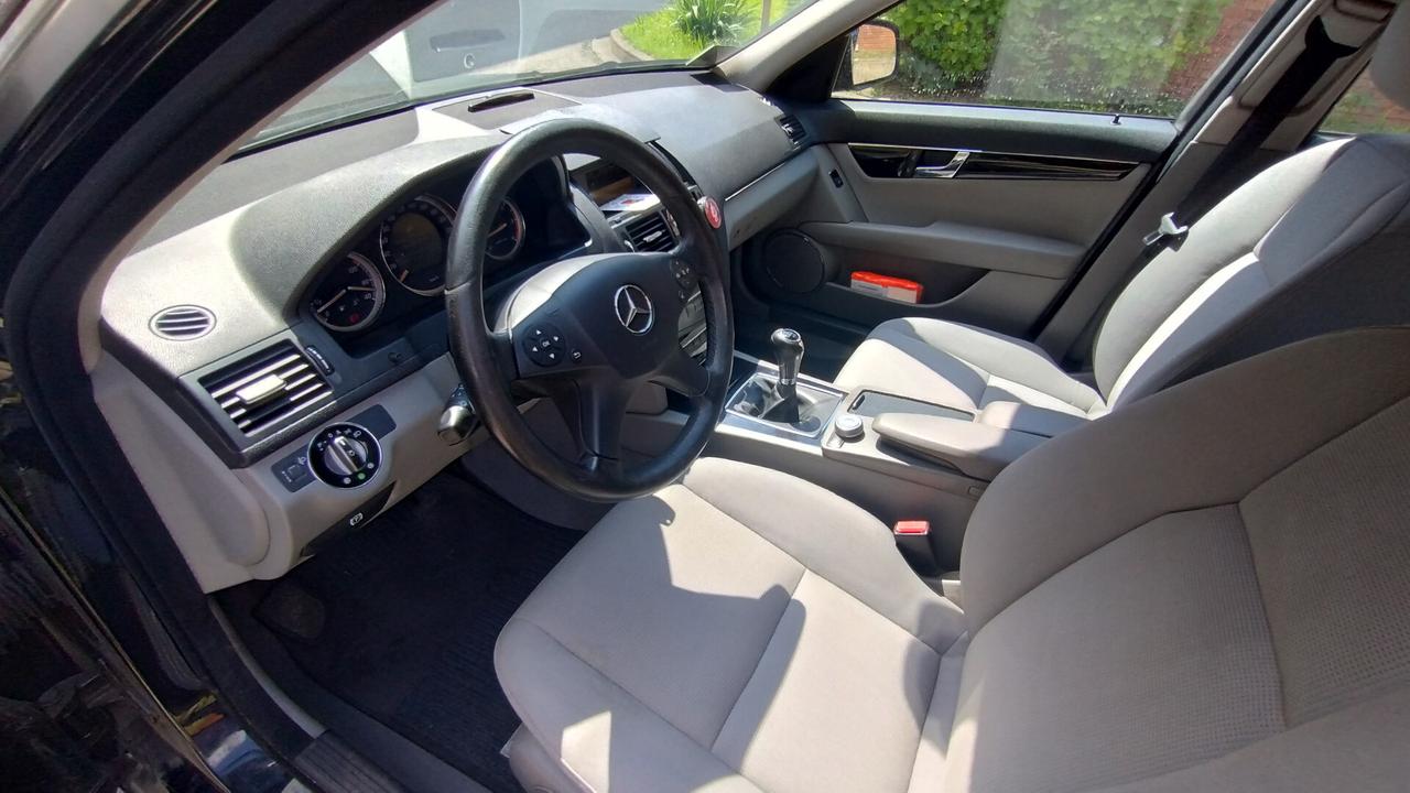 Mercedes-benz C 220 C 220 CDI BlueEFFICIENCY Avantgarde