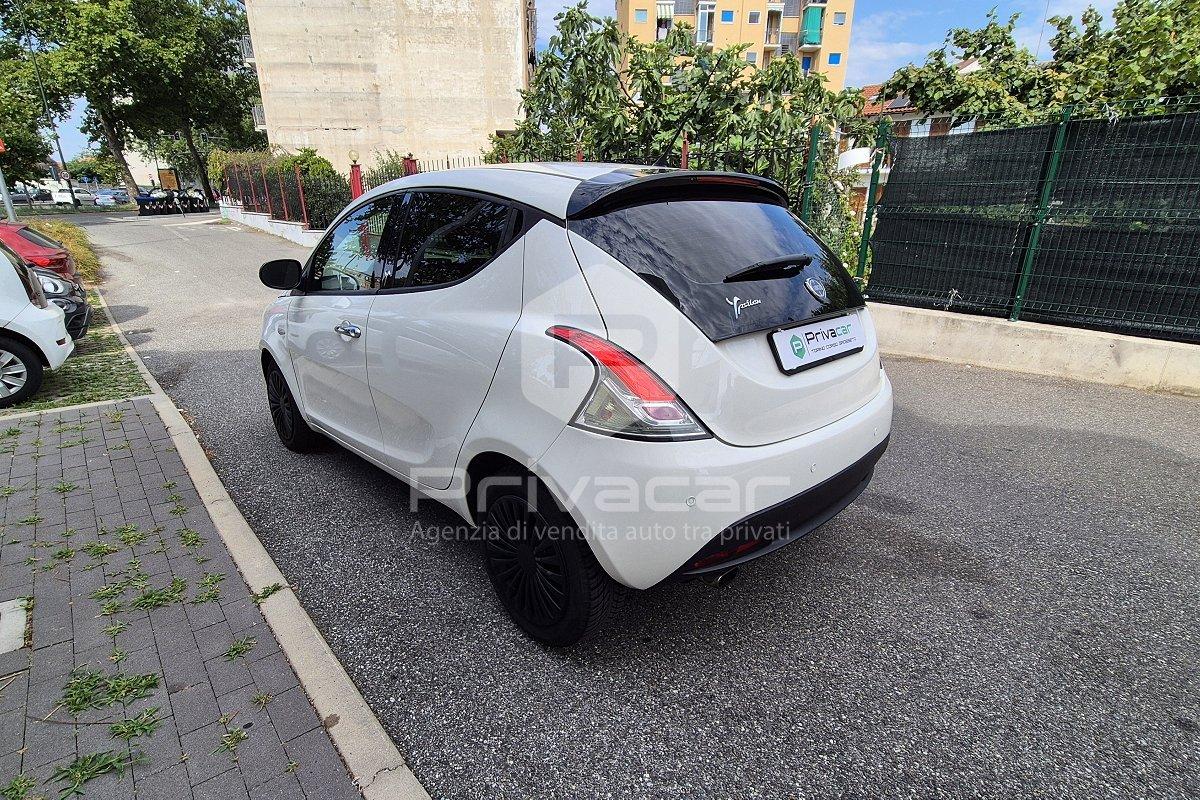 LANCIA Ypsilon 1.2 69 CV 5 porte Gold