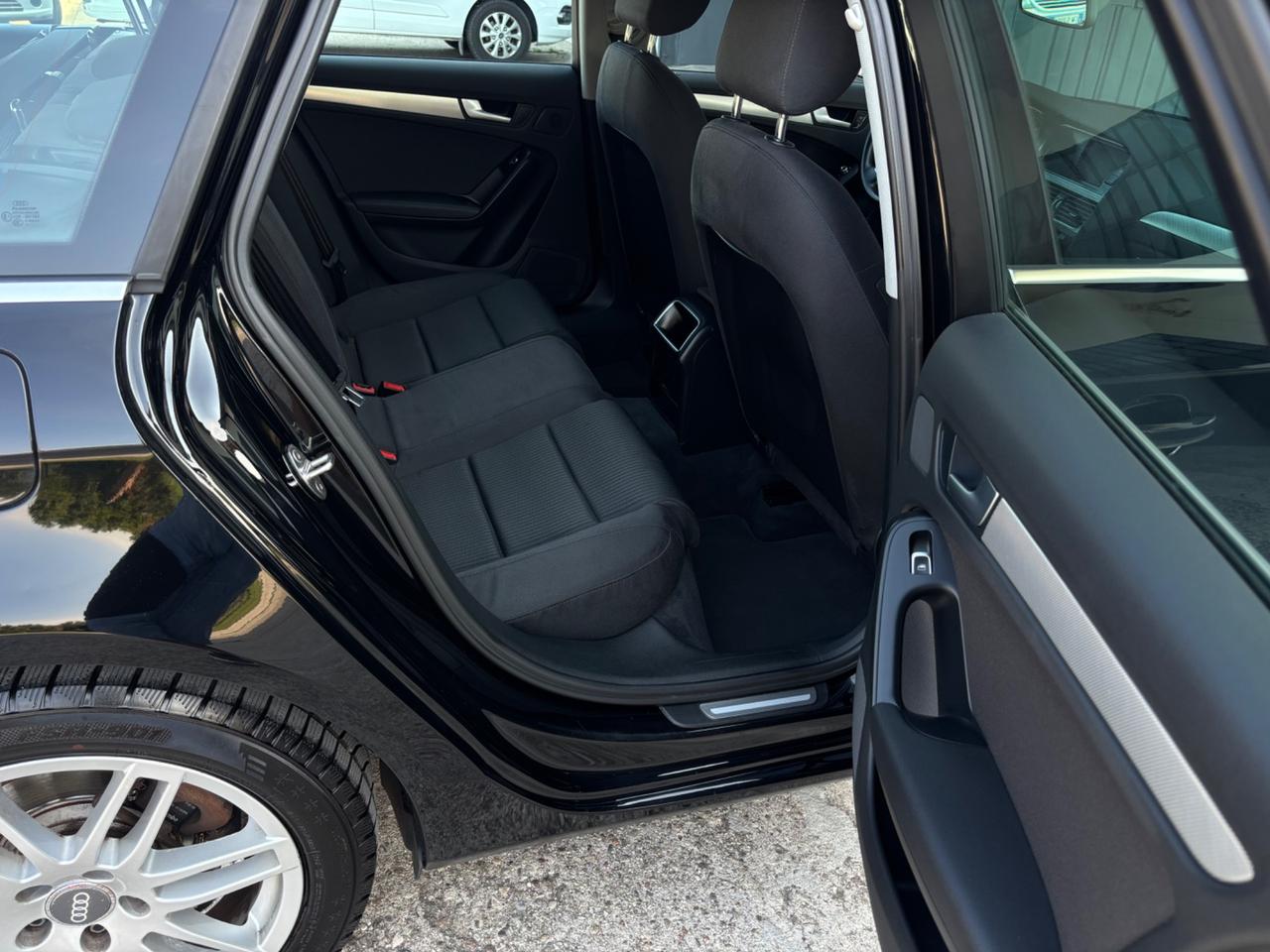 Audi A4 Avant 2.0 TDI 120 CV. Garanzia.Neopatentati