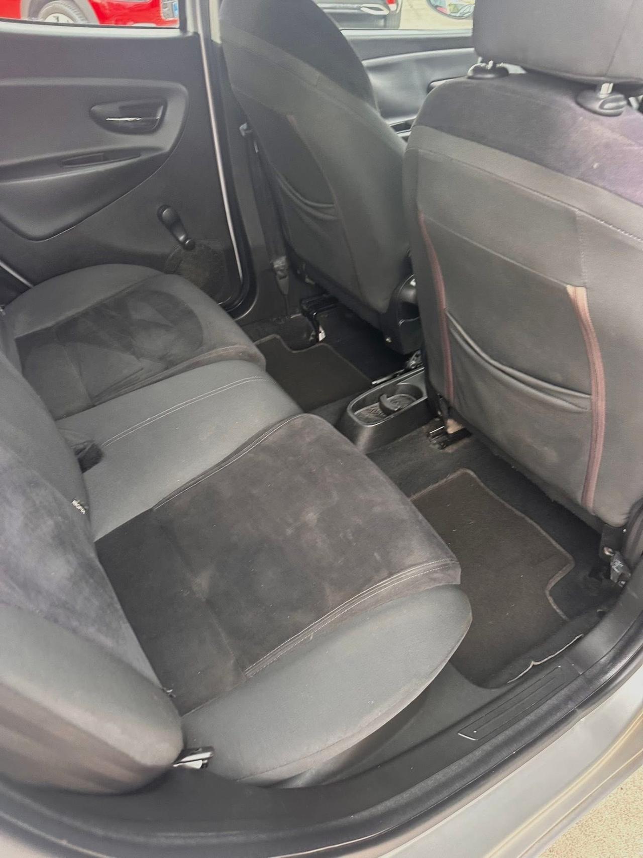 Lancia Ypsilon 1.3 MJT 16V 95 CV 5 porte S&S Gold