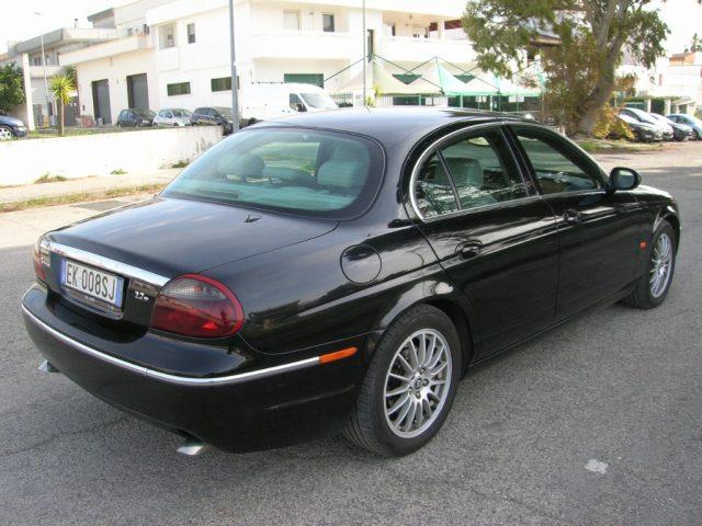 JAGUAR S-Type (X206) 2.7 diesel V6 cat Exec.