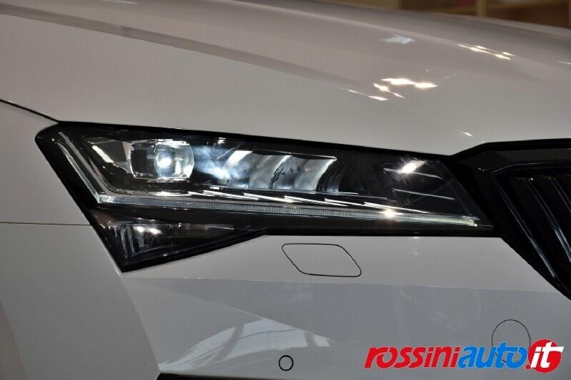 SKODA SUPERB WAGON 2.0 TDI 200 CV DSG SPORTLINE + R19 VEGA