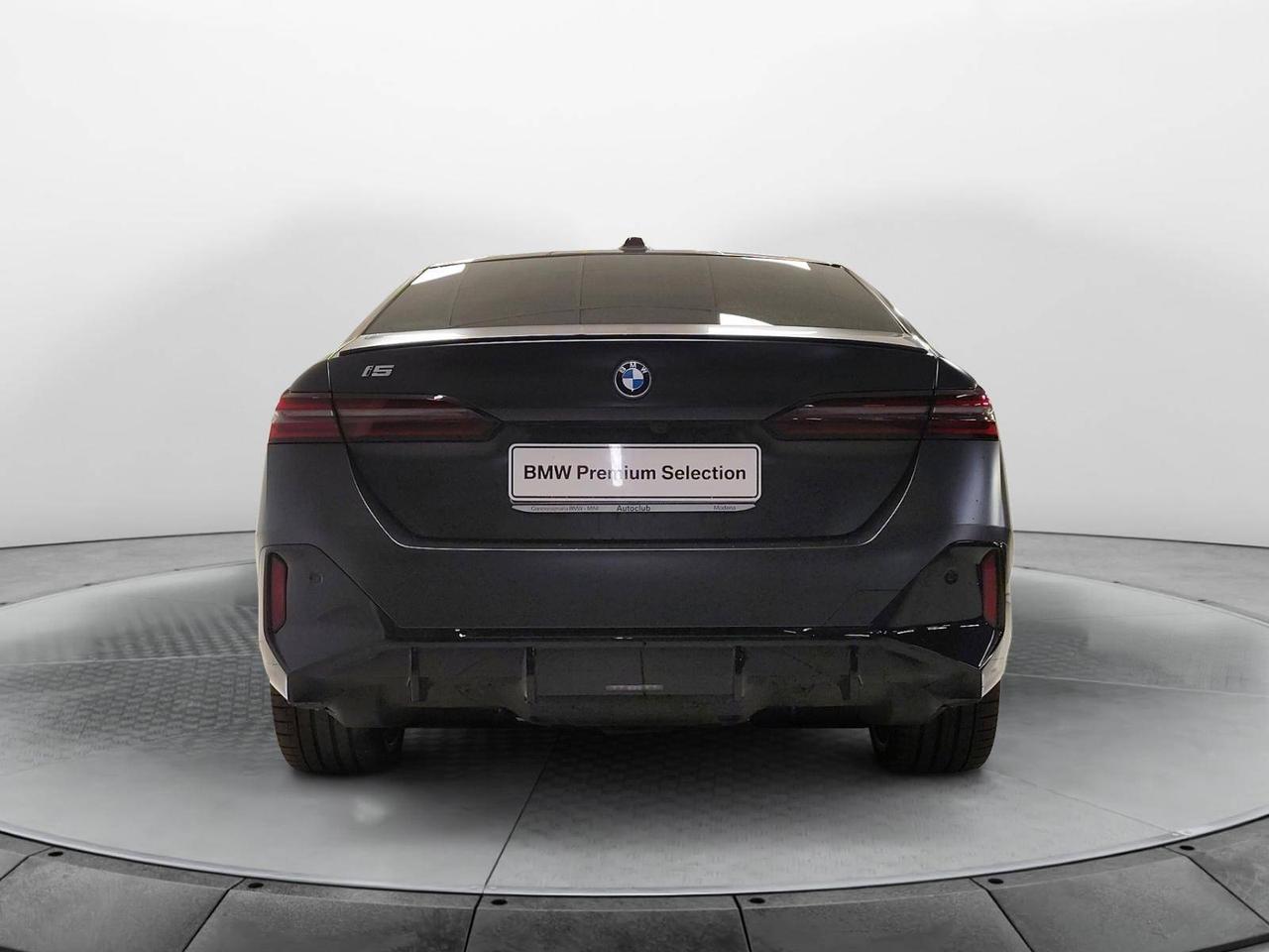 BMW Serie 5 i5 M60 xDrive Berlina MSport Pro