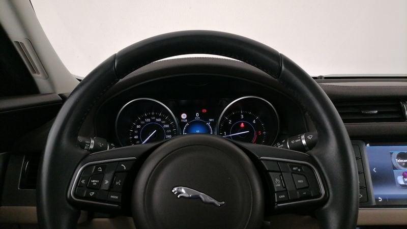 Jaguar XF 2.0d Pure Business edition 180cv