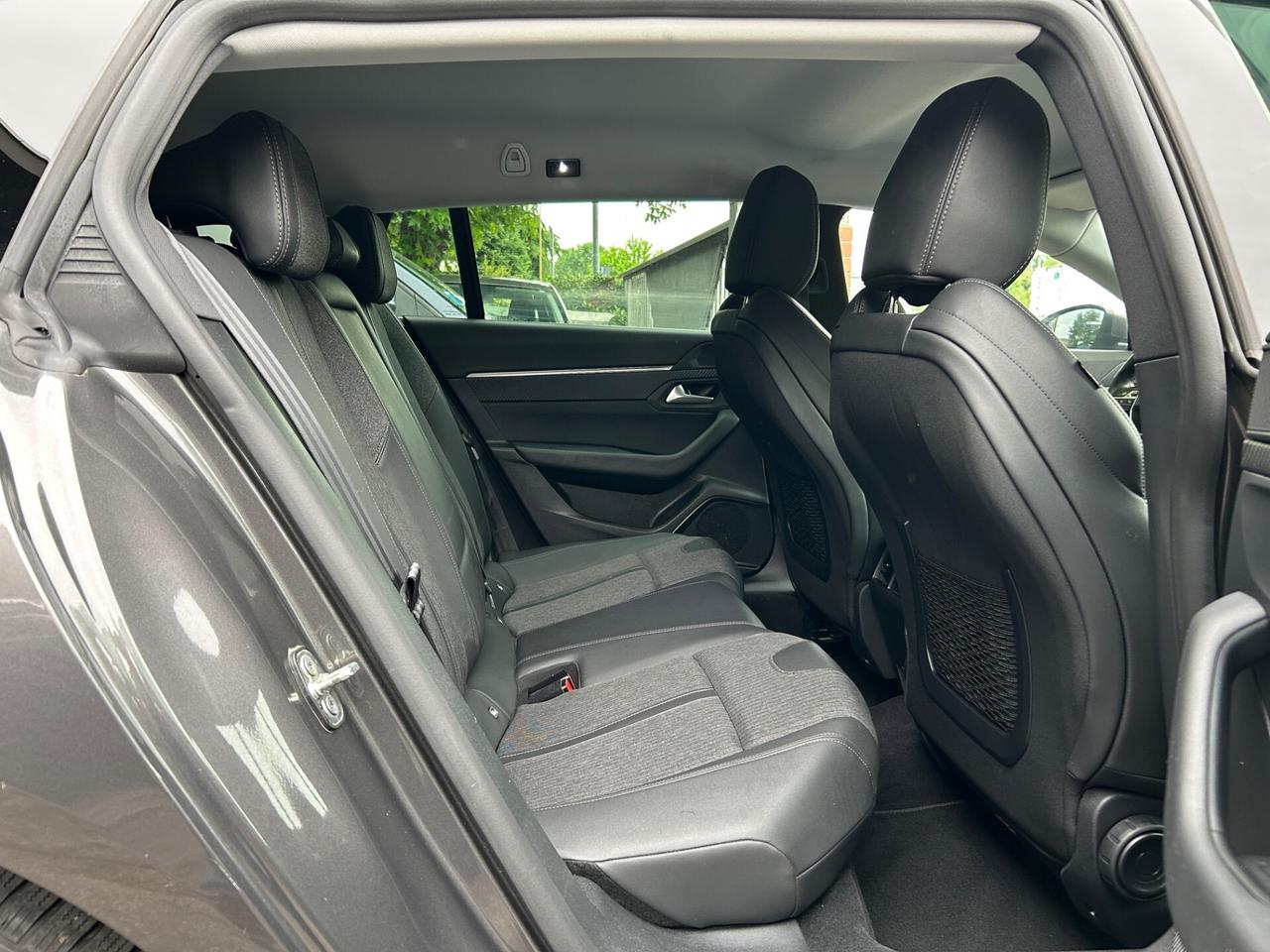 Peugeot 508 BlueHDi 130 Stop&Start EAT8 SW Allure Pack