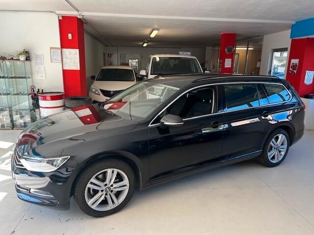 PASSAT VARIANT 2.0 TDI 150CV BUSINESS DSG 83.000KM UNICO PROPRIETARIO TAGLIANDI CERTIFICATI