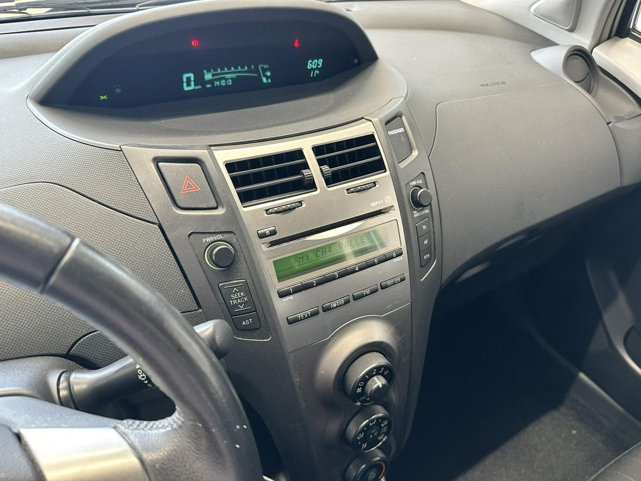 Toyota Yaris 5p 1.0 Now