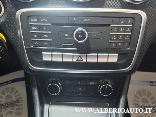 MERCEDES-BENZ A 180 d Automatic Premium