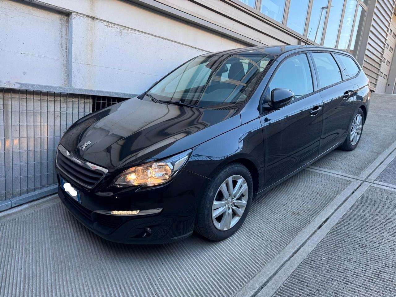 Peugeot 308 BlueHDi 100 S&S SW Business