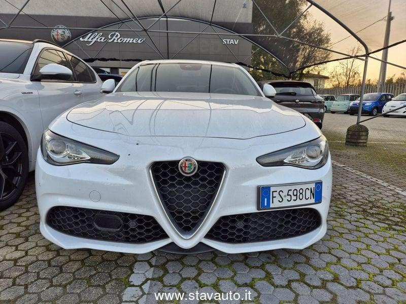 Alfa Romeo Giulia 2.2 Turbodiesel 210 CV AT8 AWD Q4 Veloce