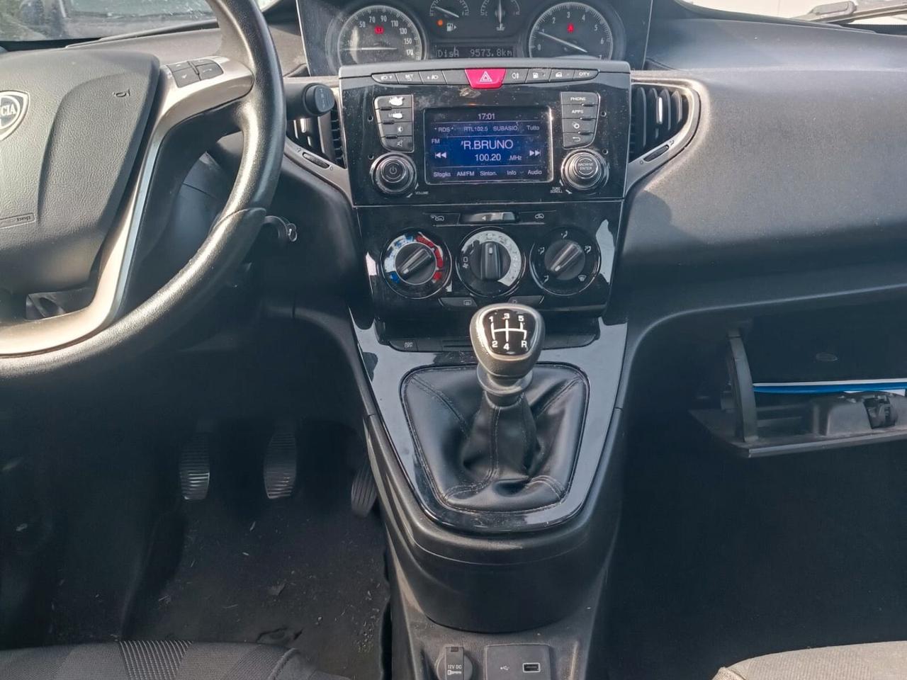 Lancia Ypsilon 1.2 69 CV 5 porte GPL Ecochic Elefantino Blu