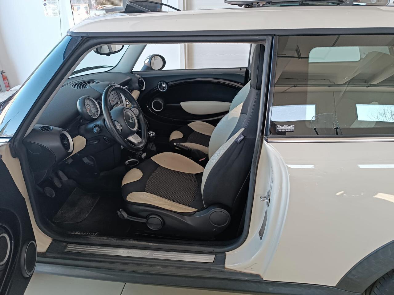 Mini 1.4 16V One Chili