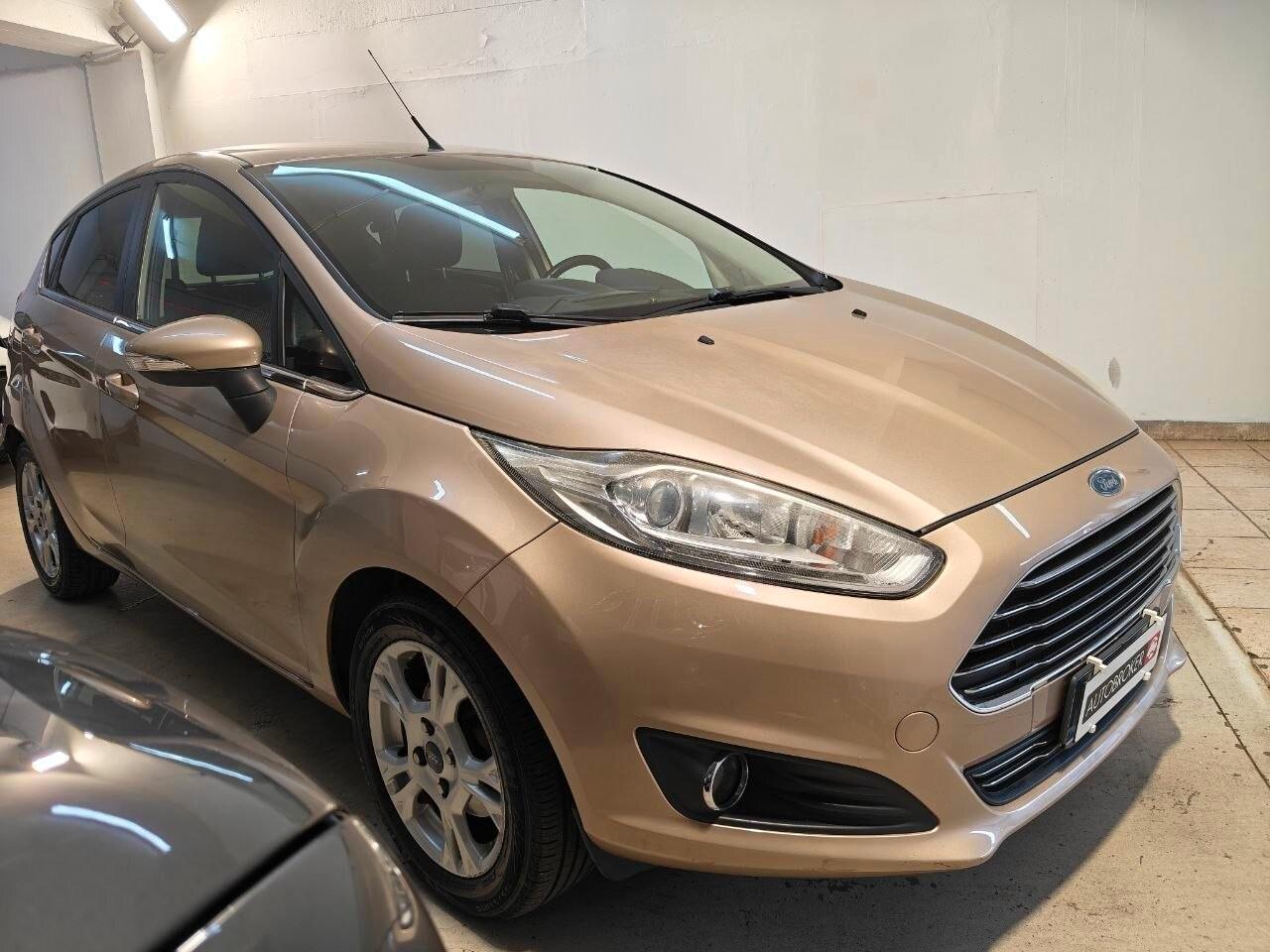 FORD Fiesta 6ª serie Fiesta 1.5 TDCi 75CV 5 po...