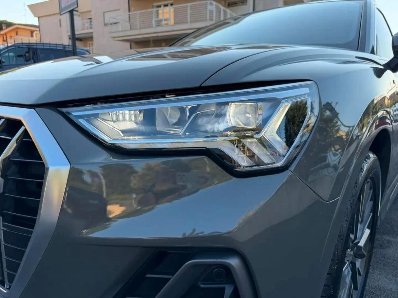 Audi Q3 SPB 35 TDI S tronic line edition GRANZIA UFFICIALE AUDI GENNAIO 2027 + 12 MESI GARANZIA NOSTRA