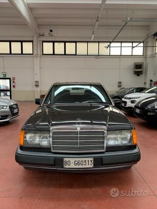 Mercedes 200 E