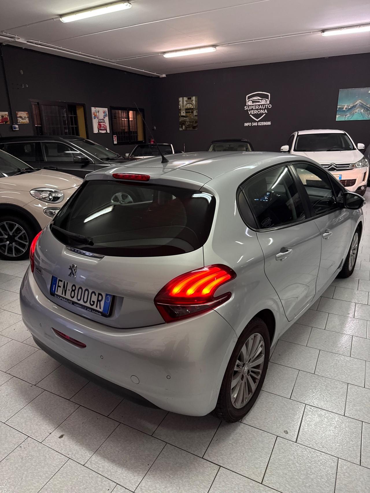 Peugeot 208 puretech 82 5p GPL ALLURE