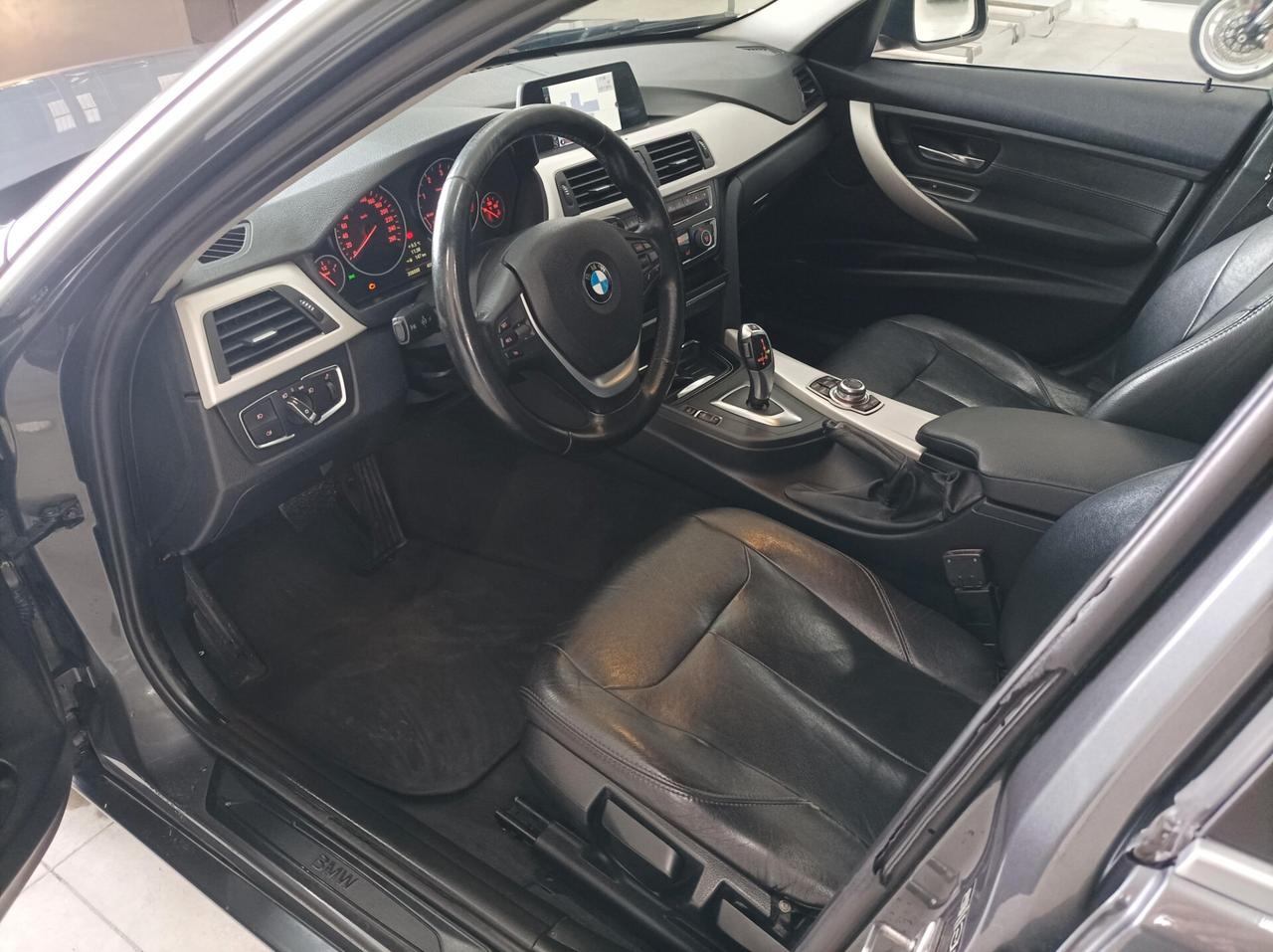 Bmw 318d Touring Luxury 143 CV - 2014