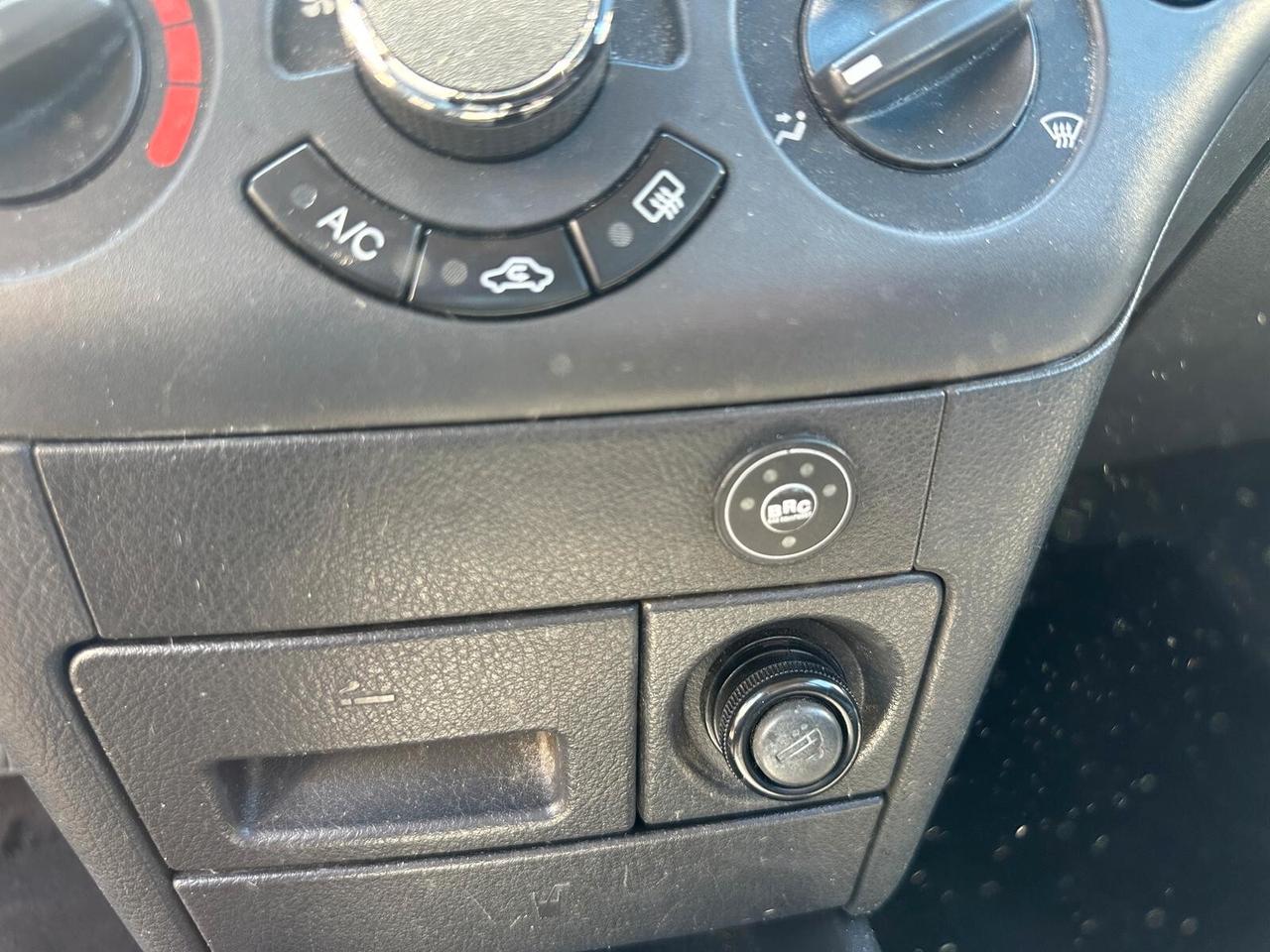 Chevrolet Aveo 1.2 Benzina