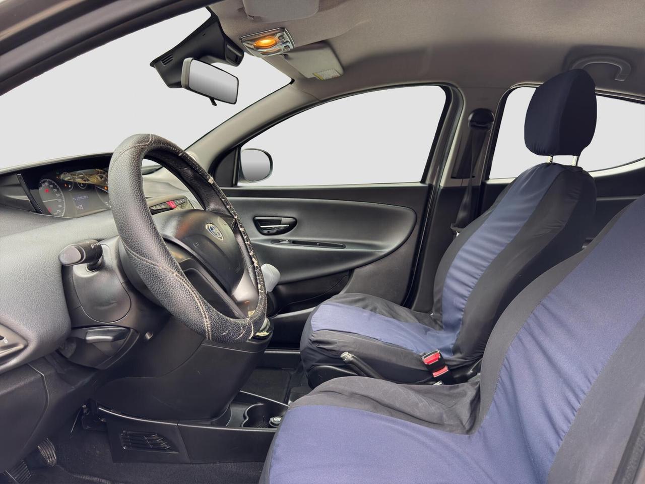 Lancia Ypsilon 1.2 69cv GPL Gold 2012