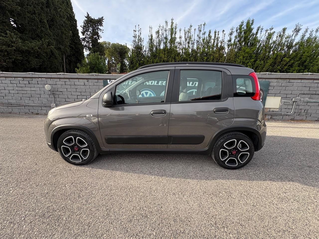 Fiat Panda 1.0 FireFly S&S Hybrid Red