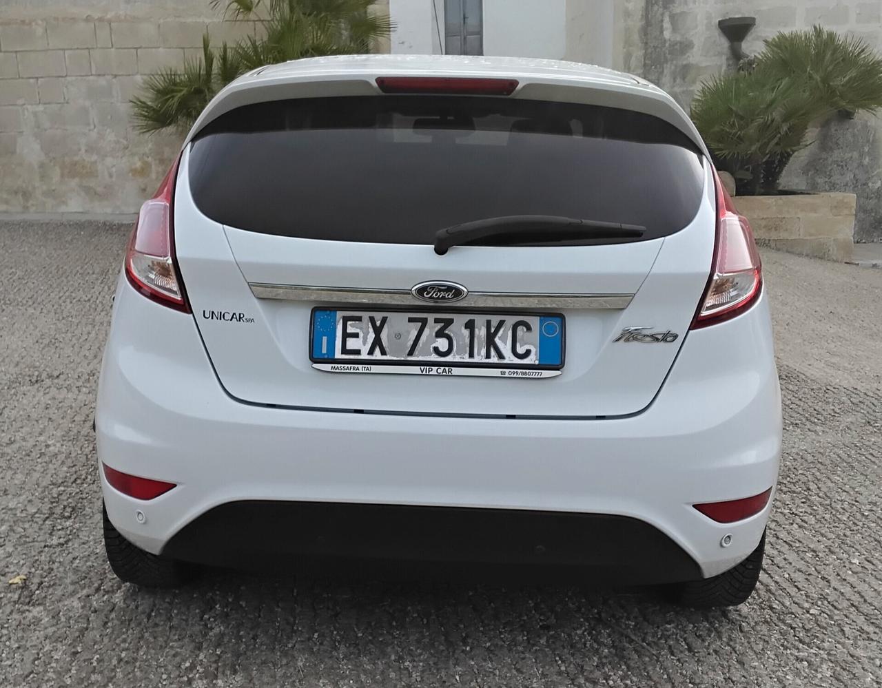 Ford Fiesta 1.5 TDCi 75CV 5 porte Titanium
