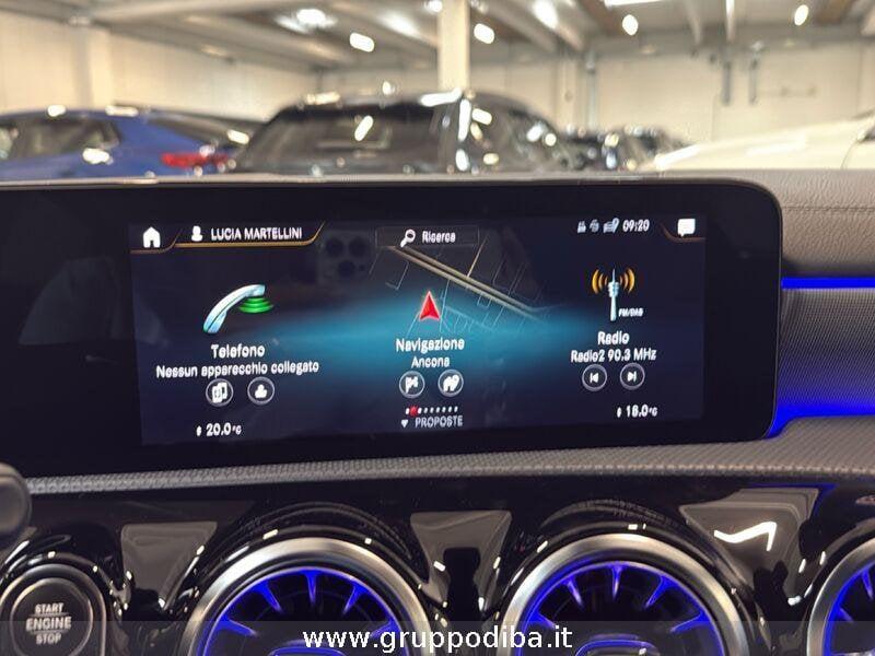 Mercedes-Benz Classe A - W177 2018 Diesel A 180 d Premium Night edition auto
