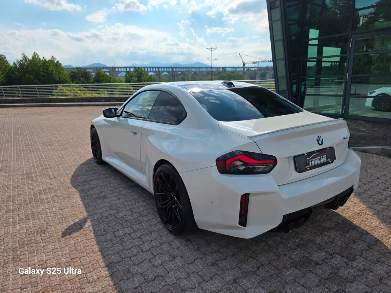 M2 full optional valutiamo usato