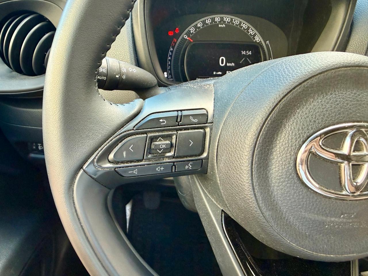 Toyota Aygo X 1.0 Active 72cv GARANZIA UNICO PROPRIETARIO NEO PATENTATI