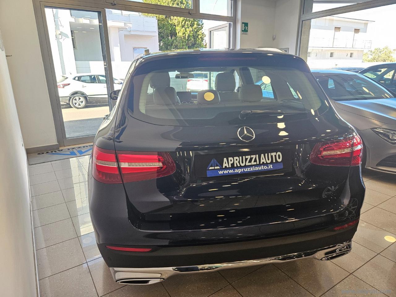 MERCEDES-BENZ GLC 220 d 4Matic Sport