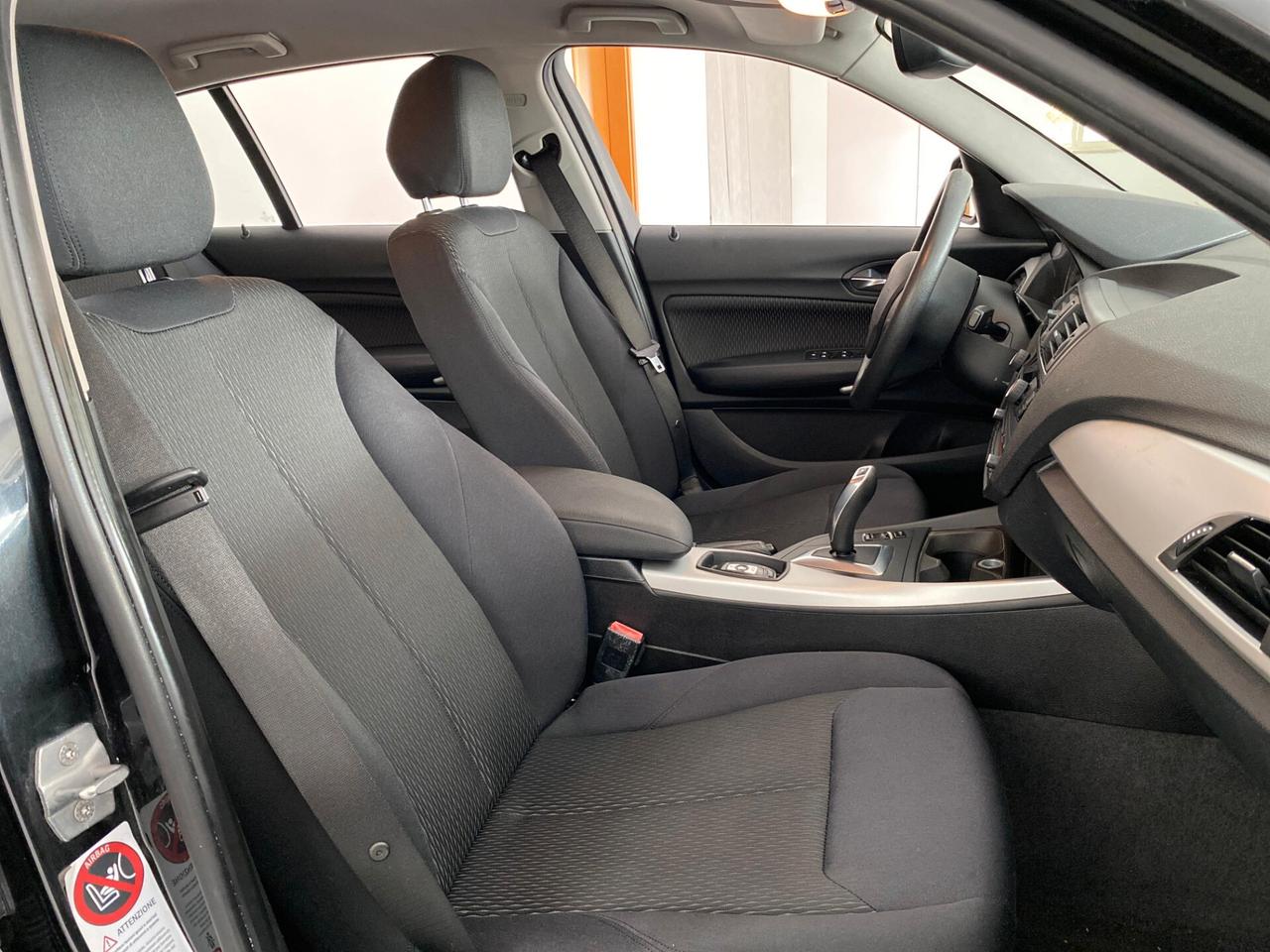 Bmw 118 118d 5p. Unique