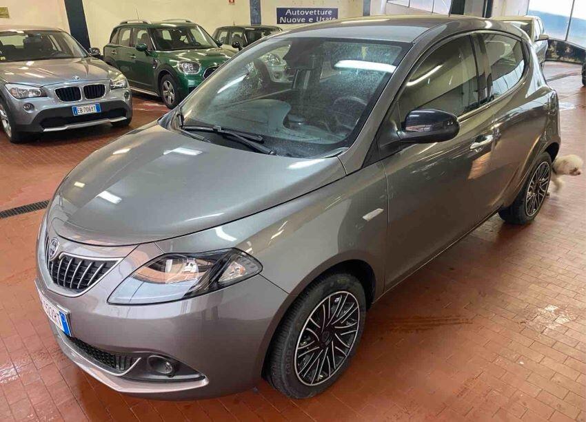 Lancia Ypsilon 1.0 FireFly 5 porte Hybryd Gold NO VINCOLI FINANZIARI