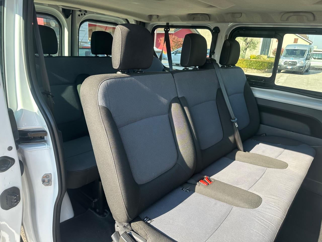 Opel Vivaro 16 Biturbo 9 posti Possibile Permuta