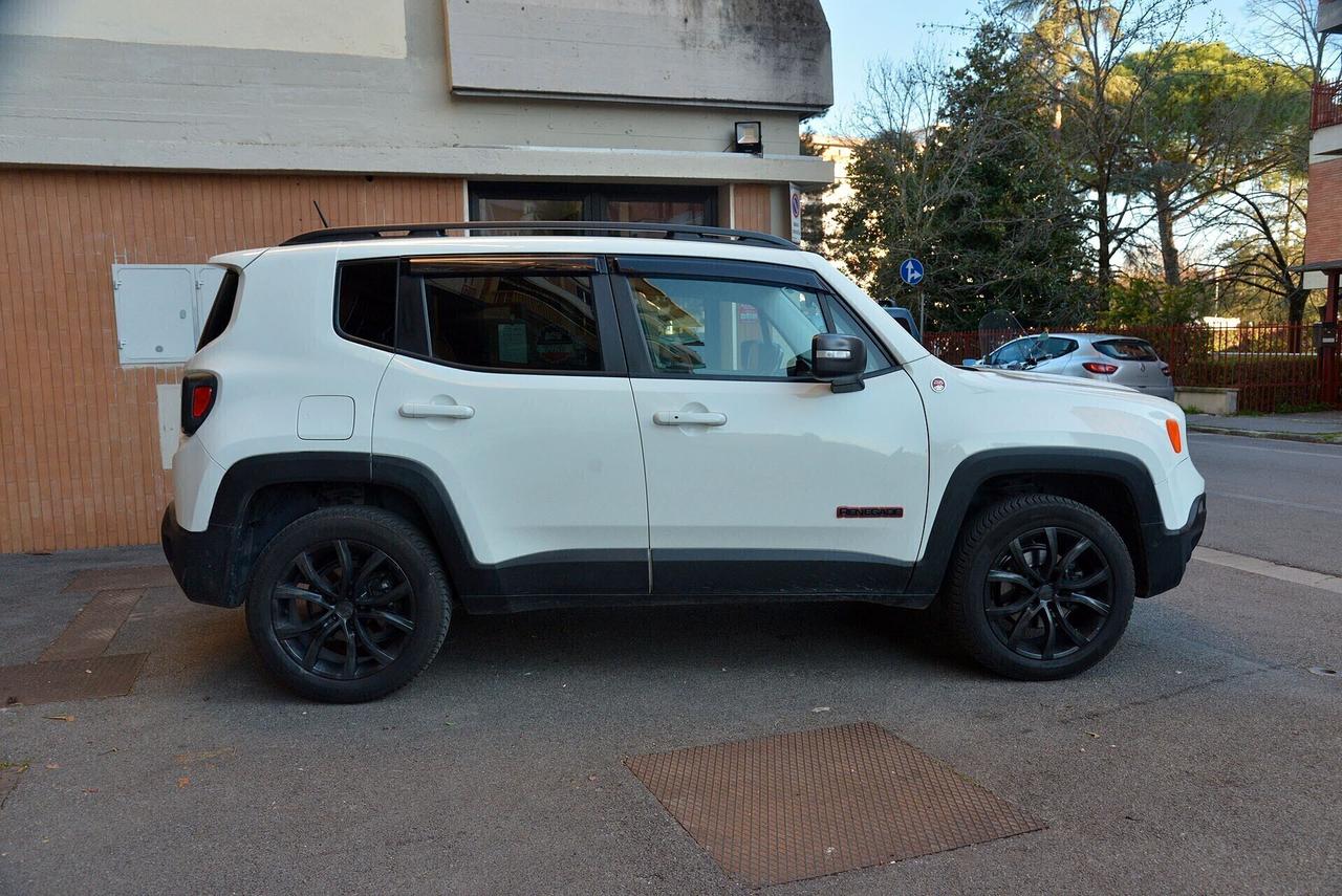 Jeep Renegade 2.0 Mjt 170CV 4WD Trailhawk automatica