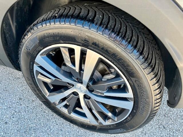 Peugeot 3008 PureTech 1.2 Turbo 130 cv - 2021