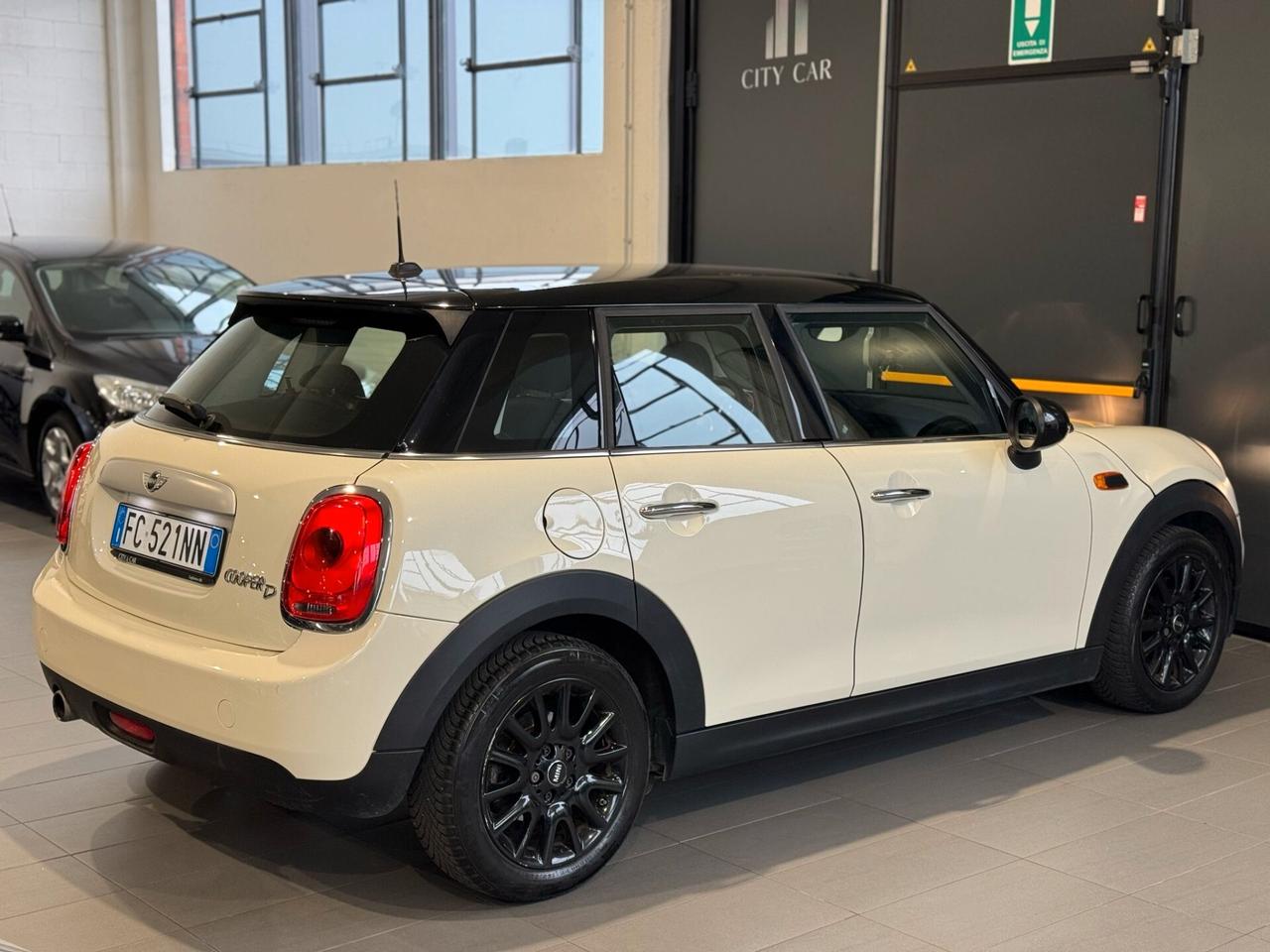 Mini Mini 1.5 One D Business XL 5 porte adatta per neopatentati