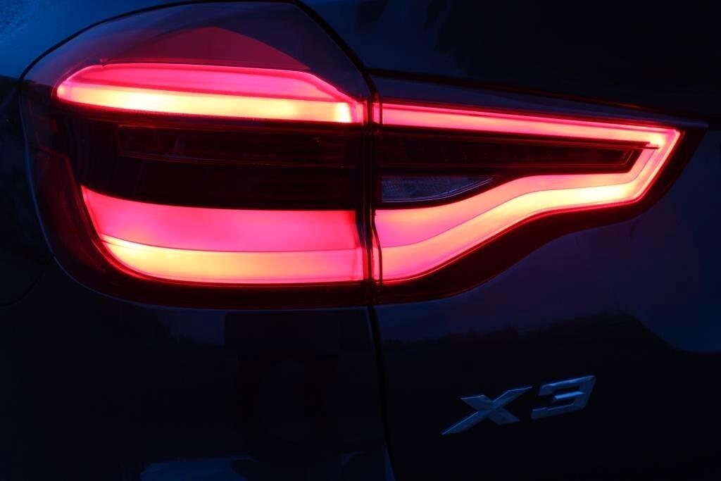 BMW X3 sDrive 18d xLine *Pelle *Luci Ambiente