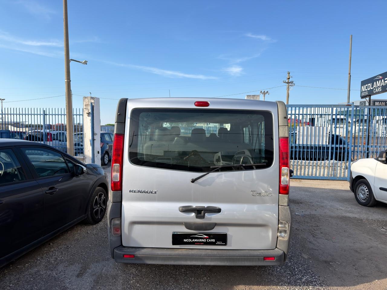 Renault Trafic 2.0dci “9 POSTI”