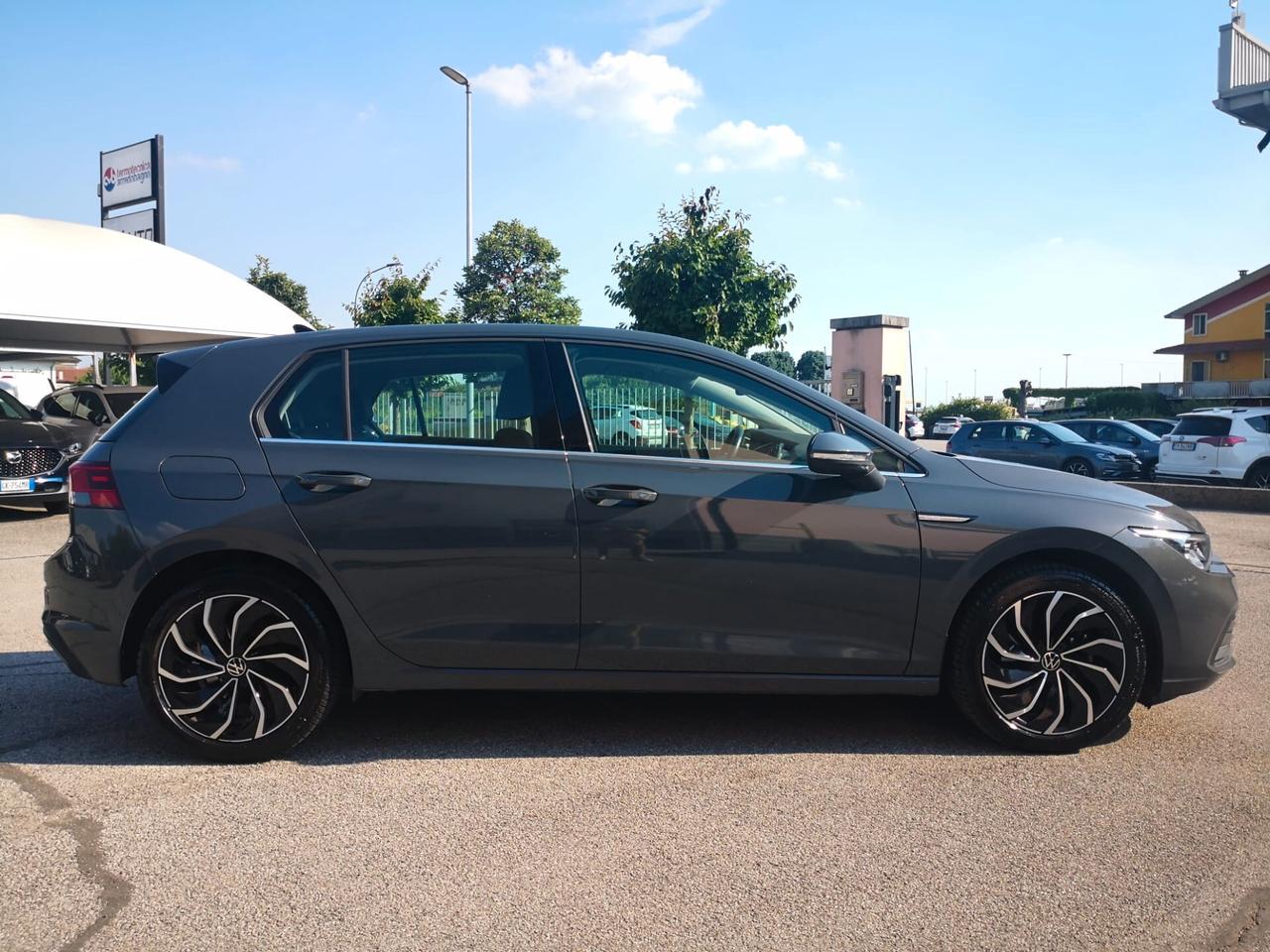 Volkswagen Golf 2.0 TDI 115CV Style **TELECAMERA**FULL LED**CAR PLAY**