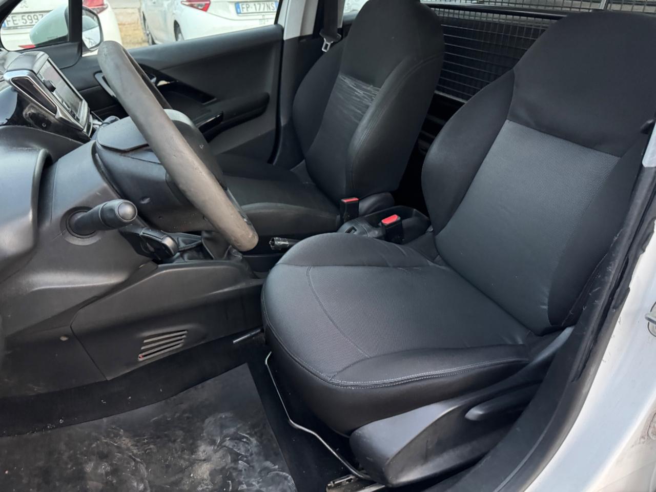 Peugeot 208 1.6BlueHdi 75cv VAN 2 Posti
