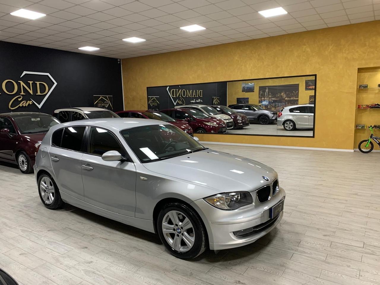 BMW 118d 143 cv “RESTYLING/LED/SENSORI PARK”-2009