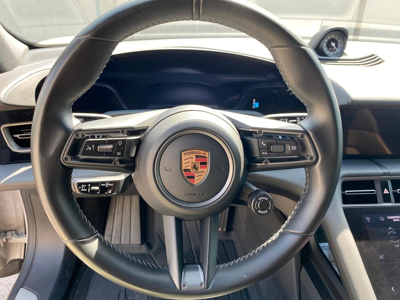 Porsche Taycan 4S Cross Turismo Ultimo Modello