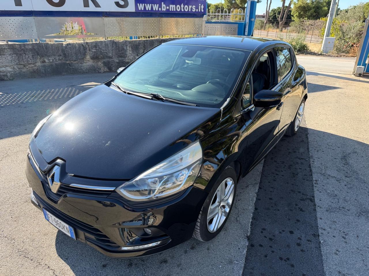 Renault Clio dCi 8V 90 CV 5 porte Duel2